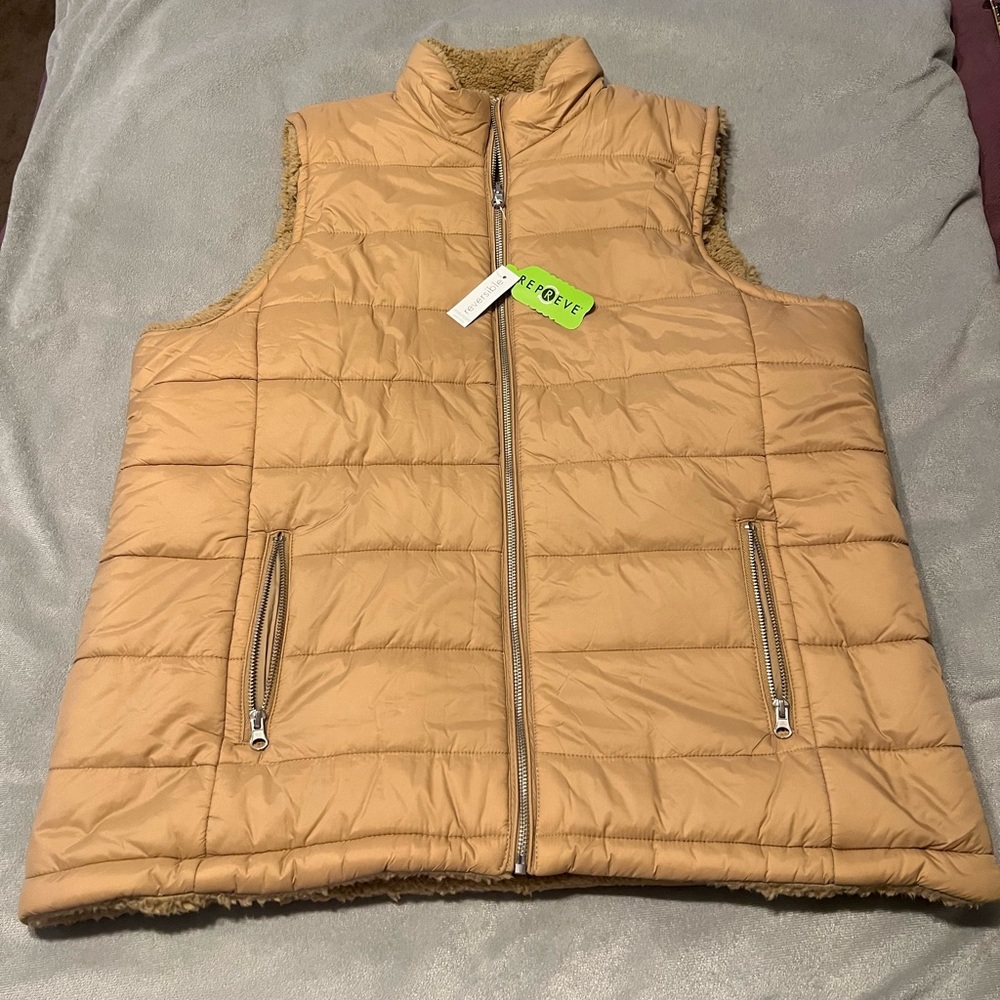 NWT - tan color reversible vest - XL